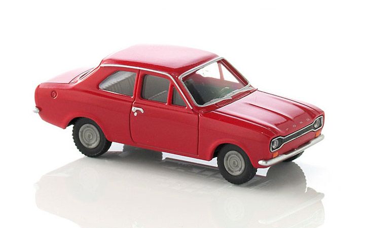 ヴィーキング Wiking 020301 1/87 フォード エスコート 2doors red