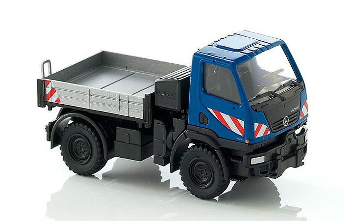 ヴィーキング Wiking 036902 1/87 メルセデスベンツ ウニモグ U20 blue silver