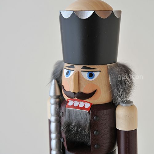 くるみ割り人形 ザイフェナーフォルクスクンスト Seiffener Volkskunst 王様 紫/ナチュラル 112117