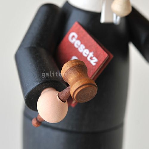 煙出し人形 DF裁判官 146979