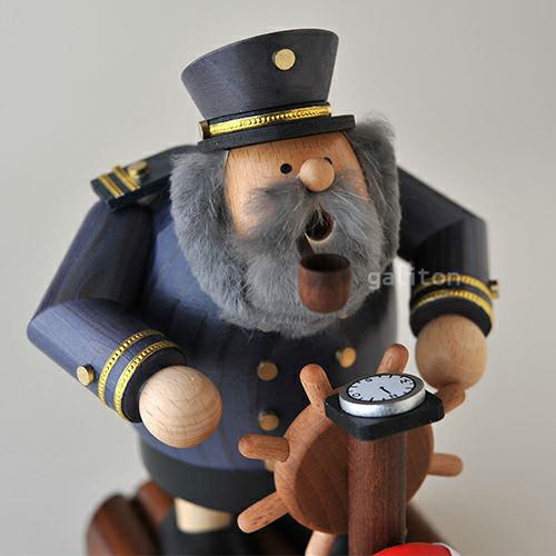 煙出し人形 KWO太っちょ船長 21473