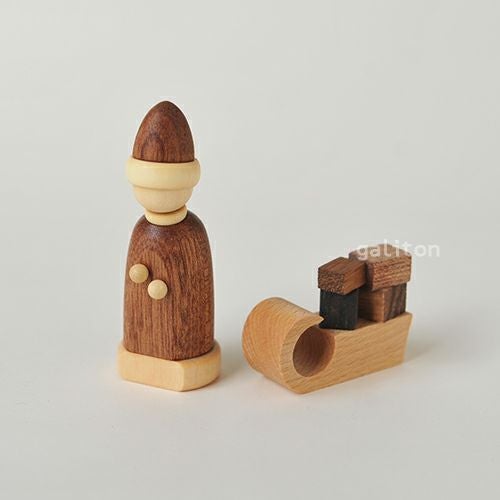 【xmas限定販売】 ザイフェナーフォルクスクンスト Seiffener Volkskunst サンタとソリ ナチュラル