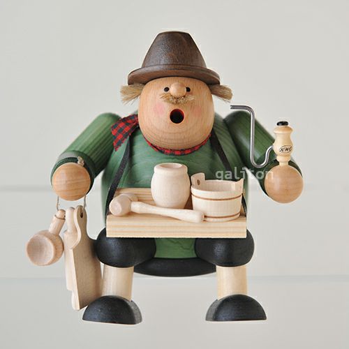 煙出し人形 KWO太っちょ木製品売り 座り 21468