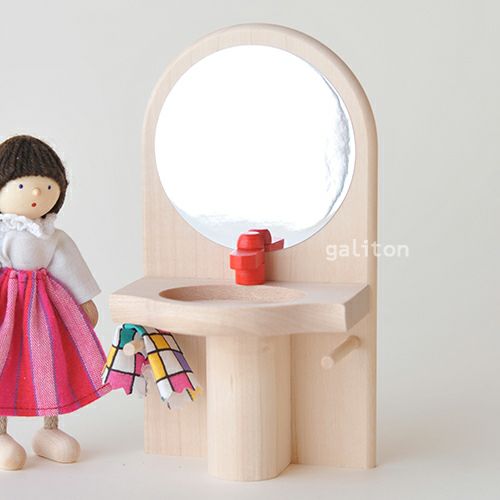 リュルケ Ruelke 木製ドールハウス バルコニー付きの家 赤 |木の