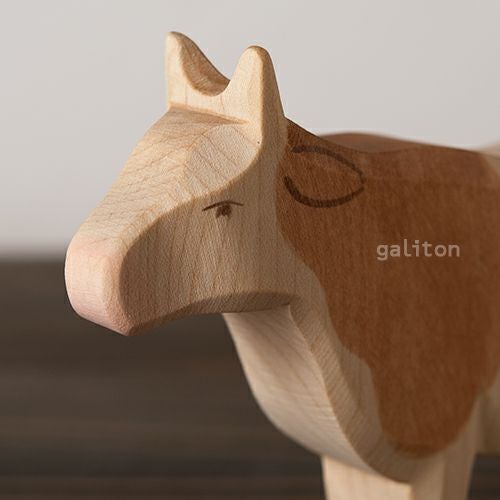 オストハイマー Ostheimer うし メス 茶ぶち 上向き