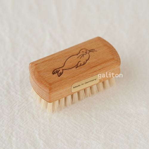 ビュルステンケラー Burstenfabrik Keller ハンド＆ネイルブラシ アザラシ