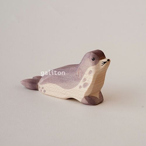 オストハイマー Ostheimer アザラシ 前向き