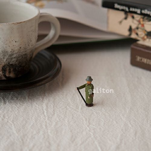 クリスティアンヴェルナー Christian Werner 男の人（ノア）（小）