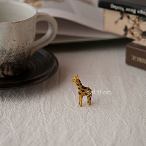 クリスティアンヴェルナー Christian Werner きりんの子（小）