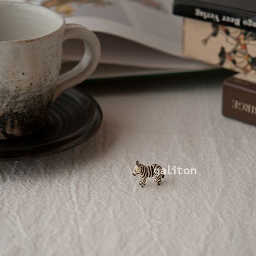 クリスティアンヴェルナー Christian Werner しまうまの子（小）