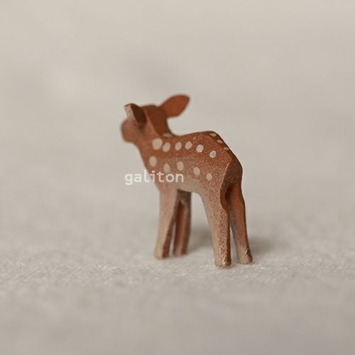 クリスティアンヴェルナー Christian Werner アカシカの子（小）