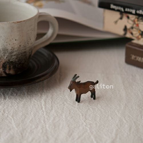 クリスティアンヴェルナー Christian Werner やぎ茶（小）