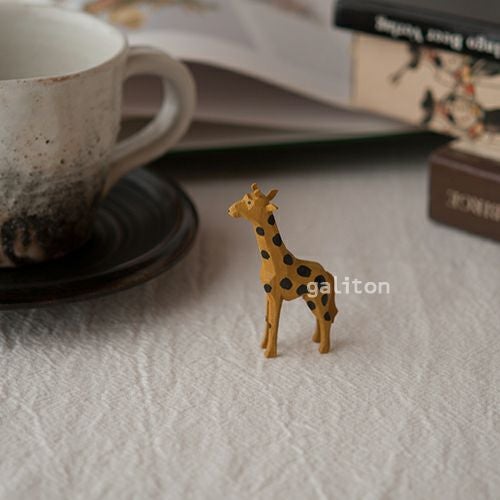 クリスティアンヴェルナー Christian Werner きりん（小）