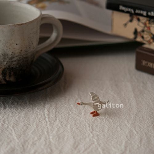 クリスティアンヴェルナー Christian Werner ガチョウ 飛び（小）