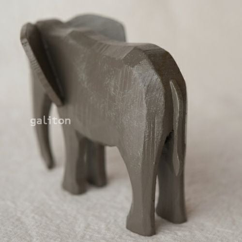 クリスティアンヴェルナー Christian Werner ぞう メス（大）