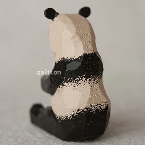 クリスティアンヴェルナー Christian Werner パンダ メス 座り（大）