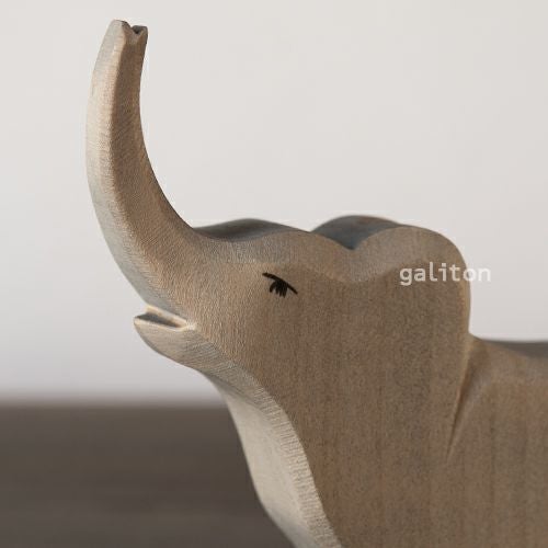 オストハイマー Ostheimer ぞうの子 上向き