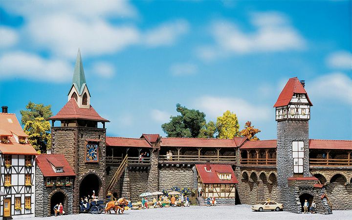 FALLER/ファーラー 130401 旧市街の城壁セット　HOゲージ