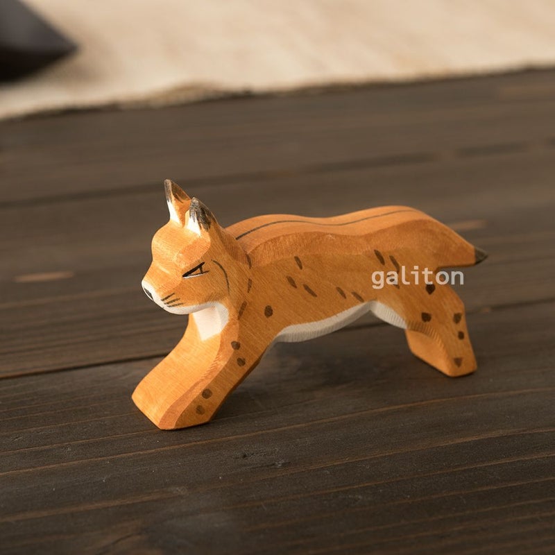 オストハイマー Ostheimer オオヤマネコ 走り