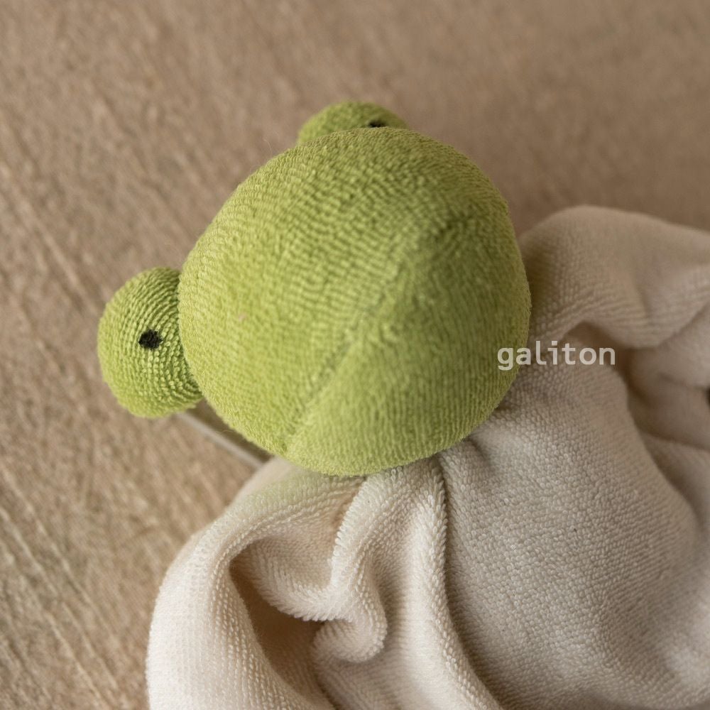 ナンヒェン Nanchen ほおずり人形 かえる